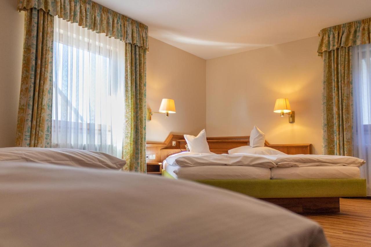 Landgasthof Hotel Hirsch Loßburg Εξωτερικό φωτογραφία
